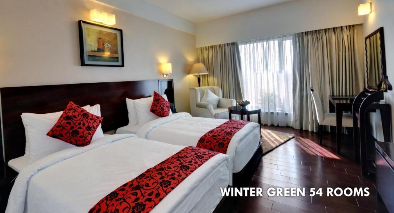 The Fern Residency Rajkot Hotel Екстериор снимка