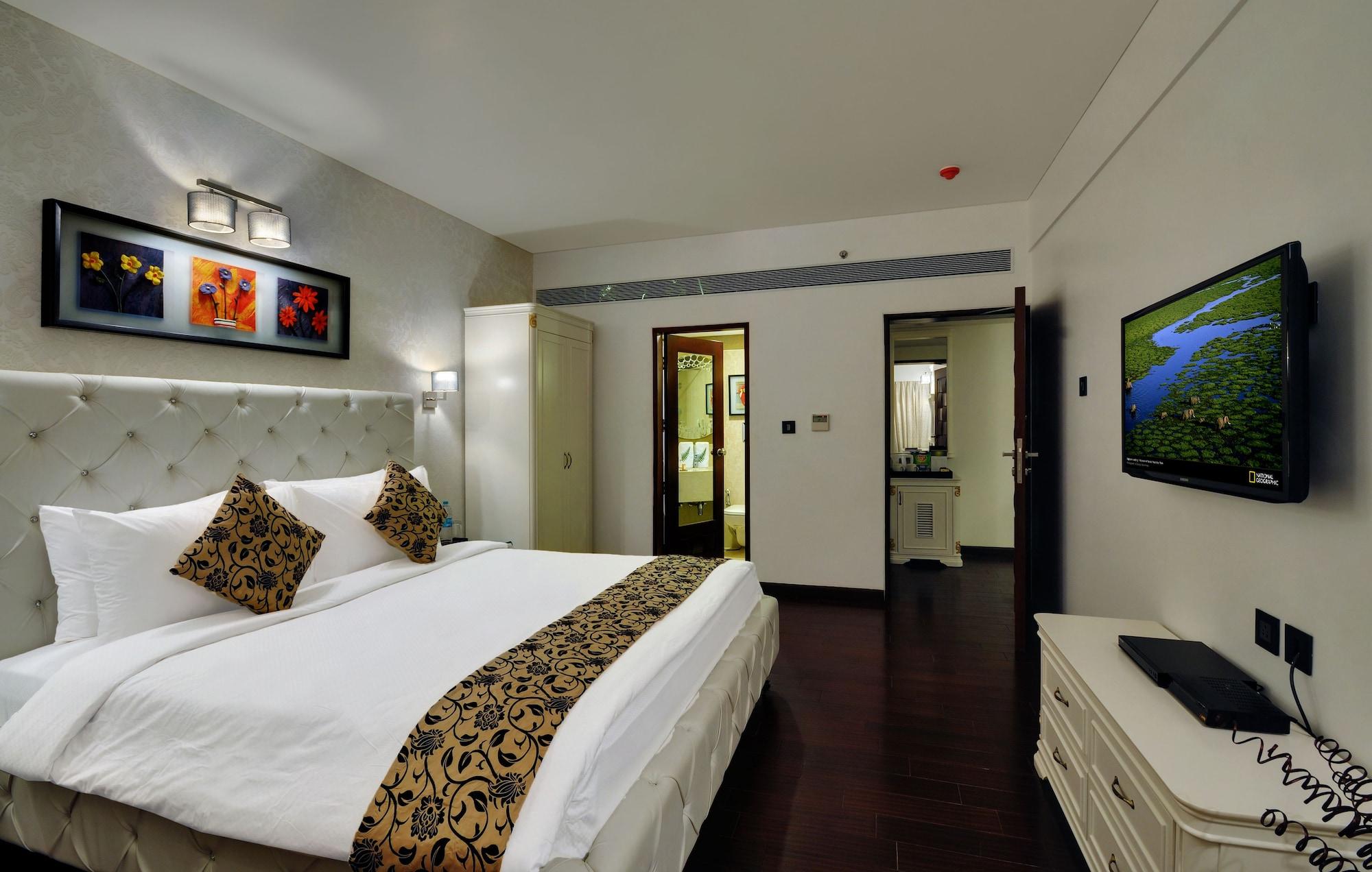 The Fern Residency Rajkot Hotel Екстериор снимка
