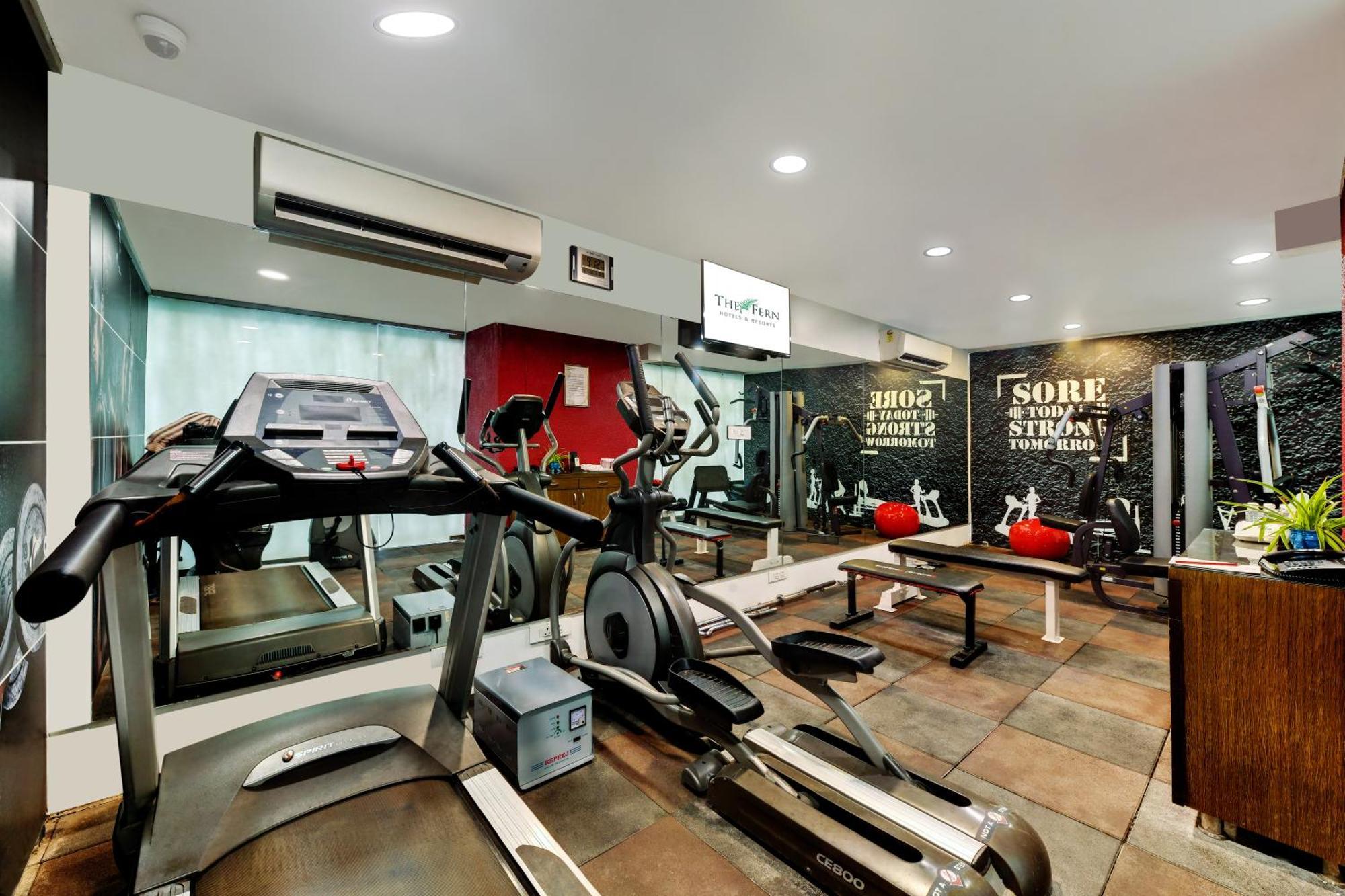 The Fern Residency Rajkot Hotel Екстериор снимка