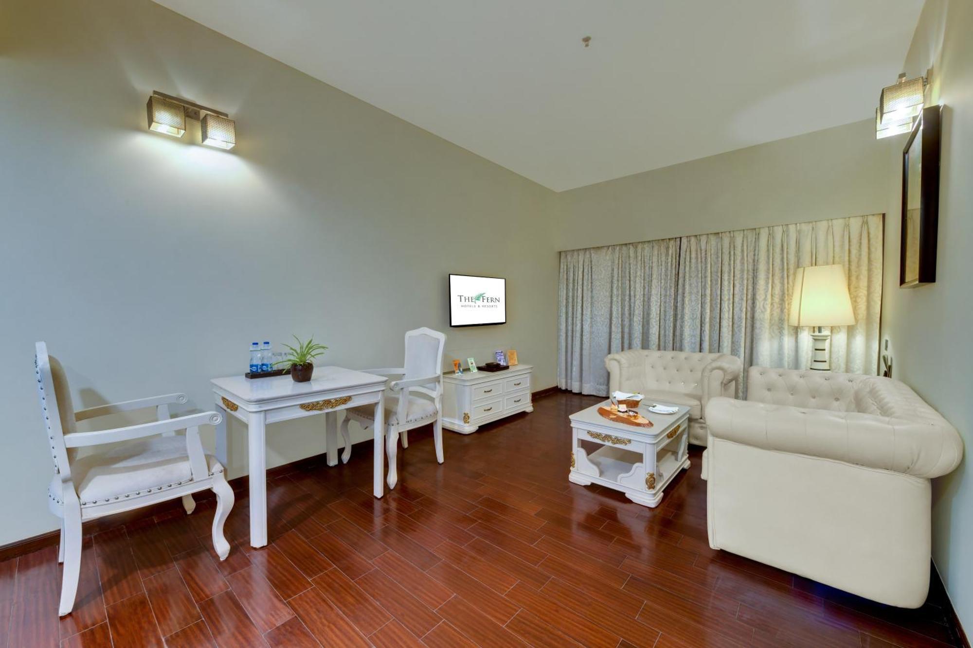 The Fern Residency Rajkot Hotel Екстериор снимка