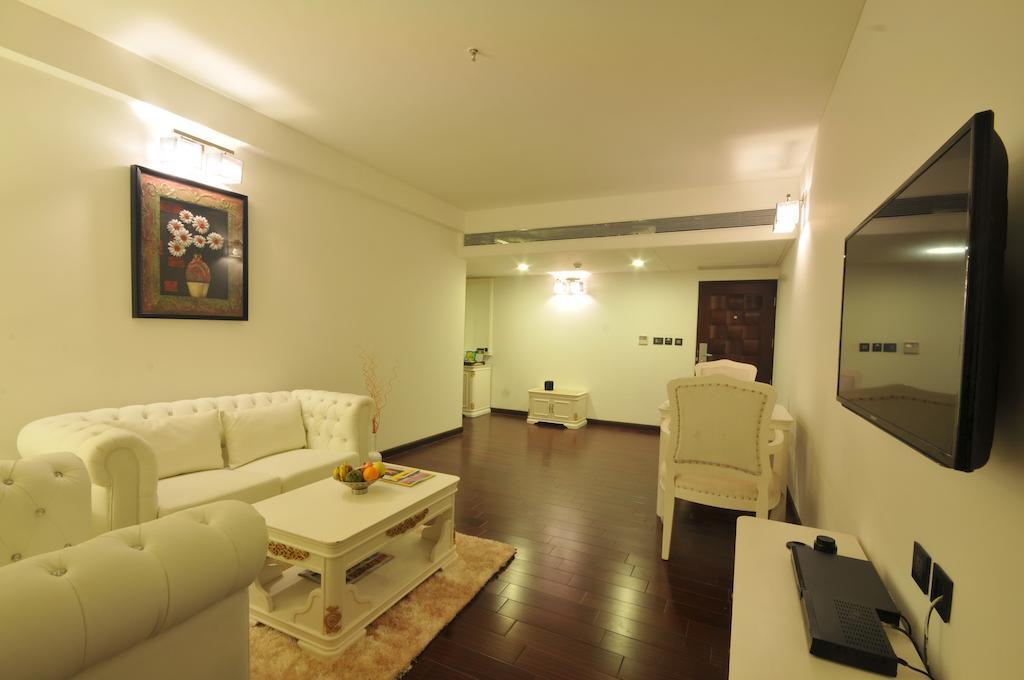 The Fern Residency Rajkot Hotel Екстериор снимка
